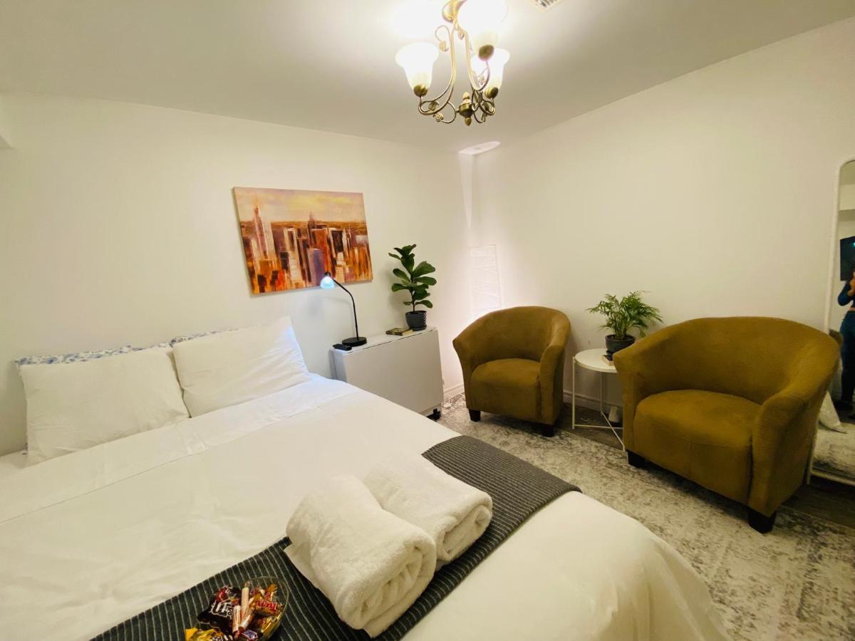 Toronto Bed & Breakfast - Free Parking Exteriér fotografie