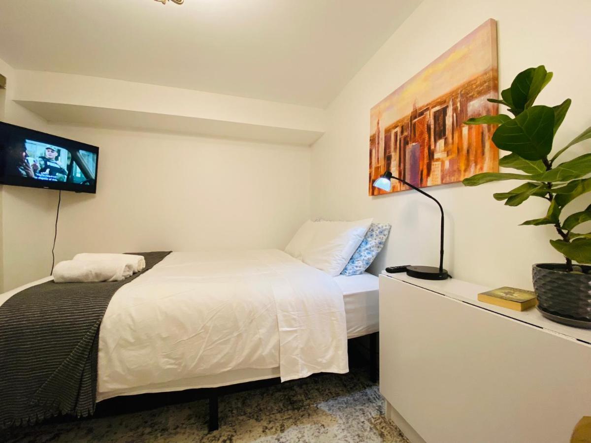 Toronto Bed & Breakfast - Free Parking Exteriér fotografie