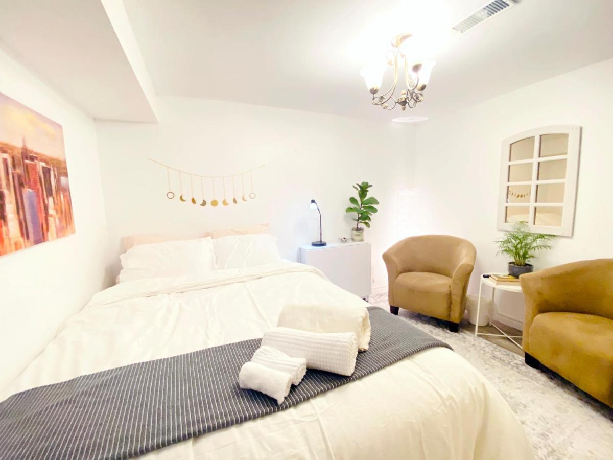 Toronto Bed & Breakfast - Free Parking Exteriér fotografie